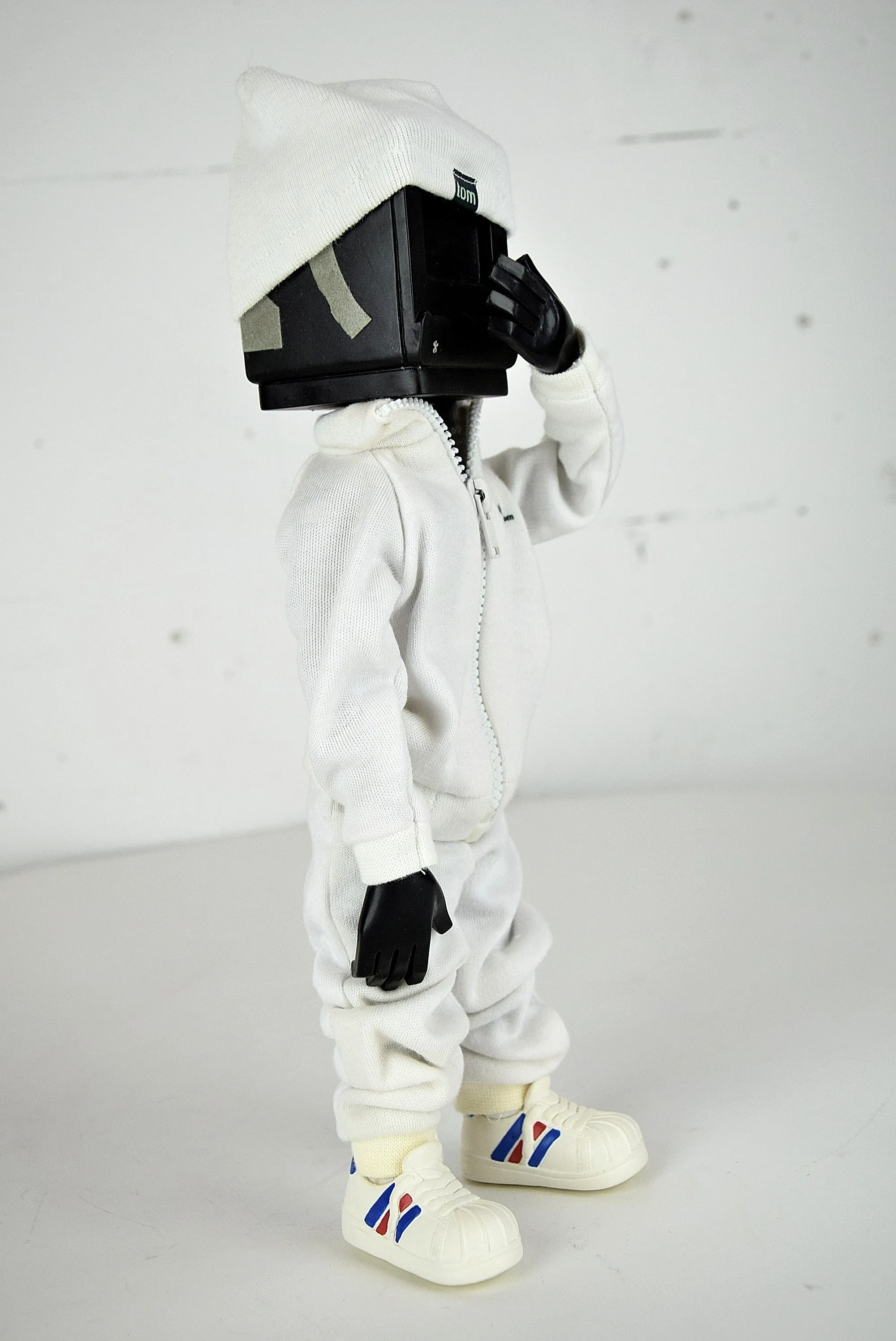 Designer Toy Dmon by Michael Lau for Crazysmiles, 2000