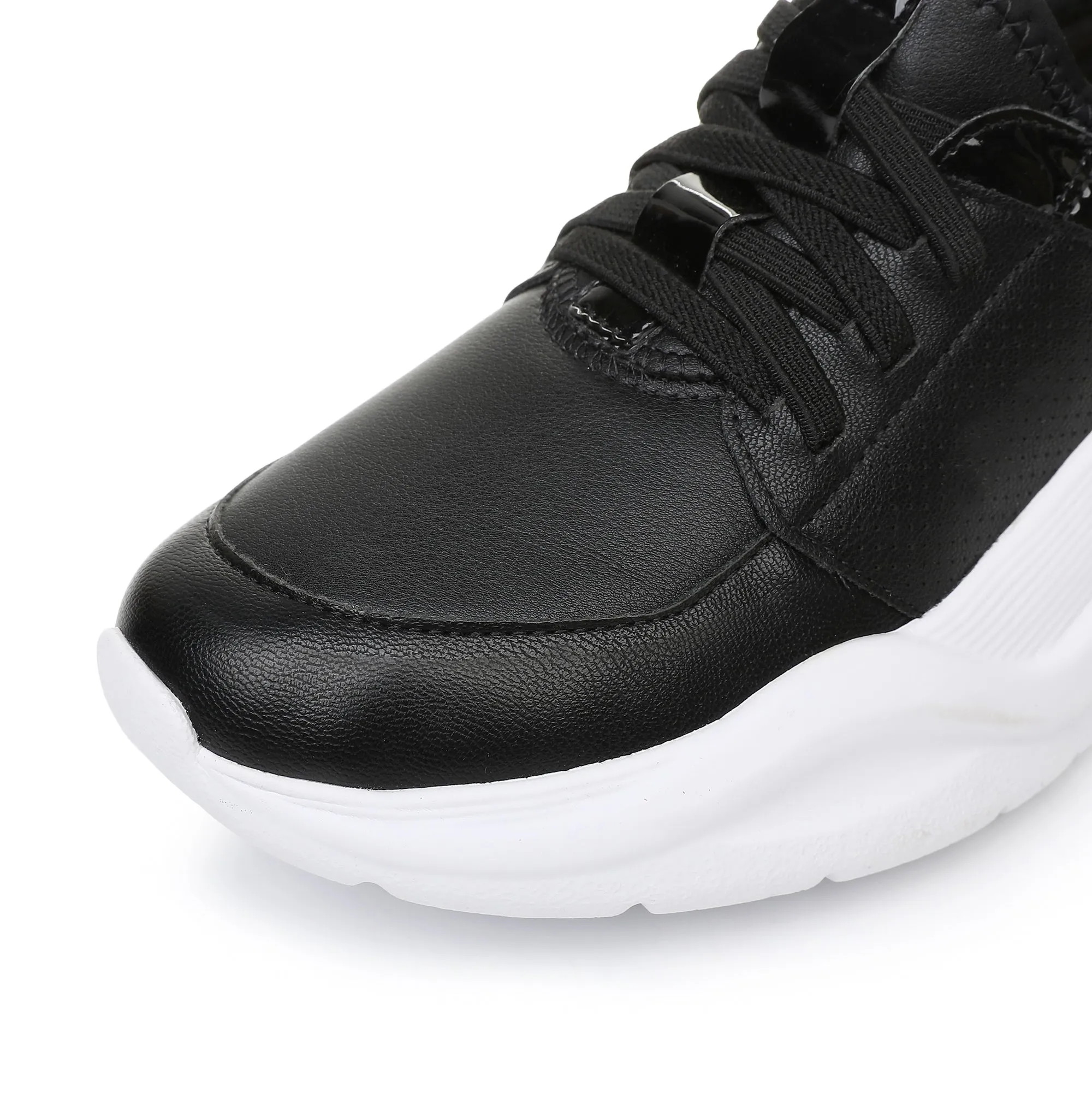 Walk with Ease: Black Lightweight Sneaker Shoe with Arch Support Footbed (939.003)